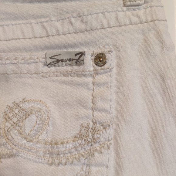 3/$20 / Seven7 / White Denim Shorts - Picture 8 of 8
